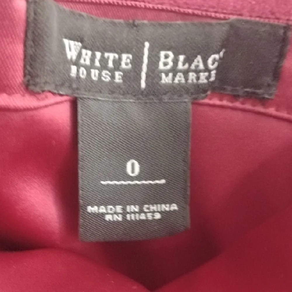 🌹White House Black Market Strapless Satin Dress in Deep Rose Color Size 0 - Picture 2 of 6